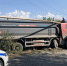 В Донецке груженный большегруз въехал во двор частного дома - Газета Новость